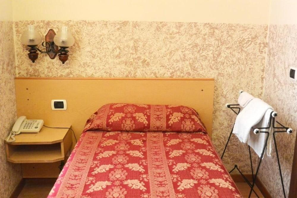 Hotel Nettuno Milano Eksteriør billede