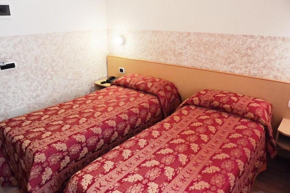 Hotel Nettuno Milano Eksteriør billede